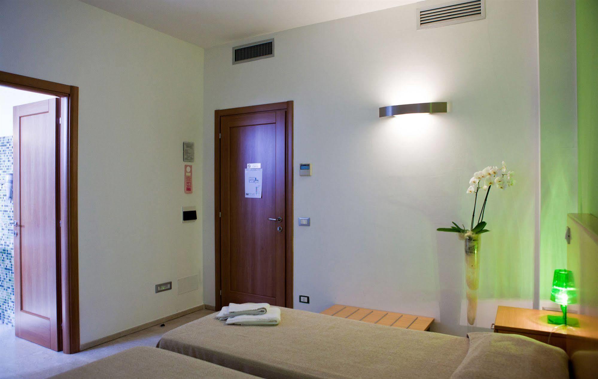 Le Saline Hotel Paceco Luaran gambar